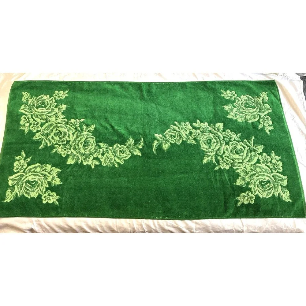 Vintage Fieldcrest Emerald Green Rose Floral Bath Size Towel MCM Flowers 53x26